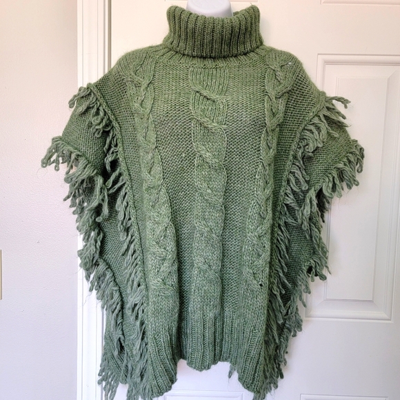 Betty Betty Wool Blend Fringe Poncho Turtleneck Sweater Green Chunky Knit L - Picture 1 of 13
